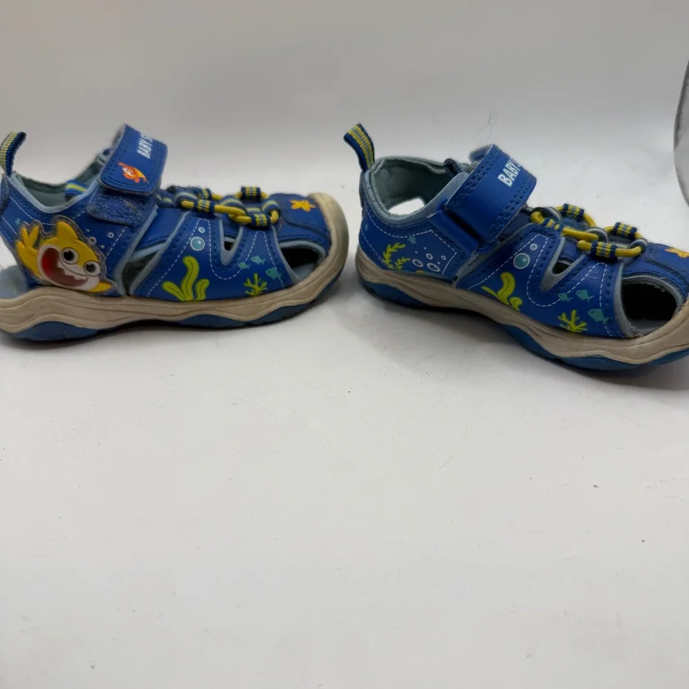 Baby Shark Toddler Boys Blue Closed Toe Fisherman Sandals Size 6